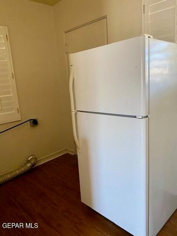 1924 SAINT JOHNS Drive, El Paso, TX 79903