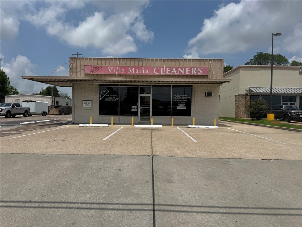708 & 710 East Villa Maria Road, Bryan, TX 77802 — photo 2