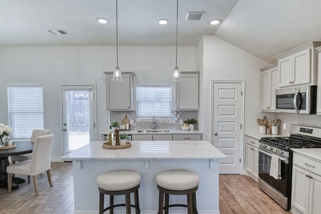 622 Red Cedar Way, Norman, OK 73069