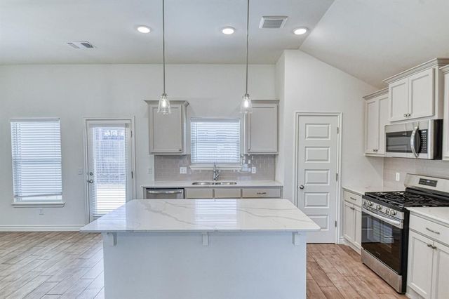 622 Red Cedar Way, Norman, OK 73069