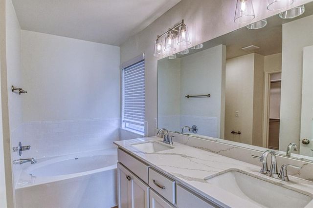 622 Red Cedar Way, Norman, OK 73069