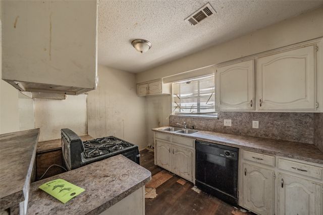418 Longworth Boulevard, Duncanville, TX 75116