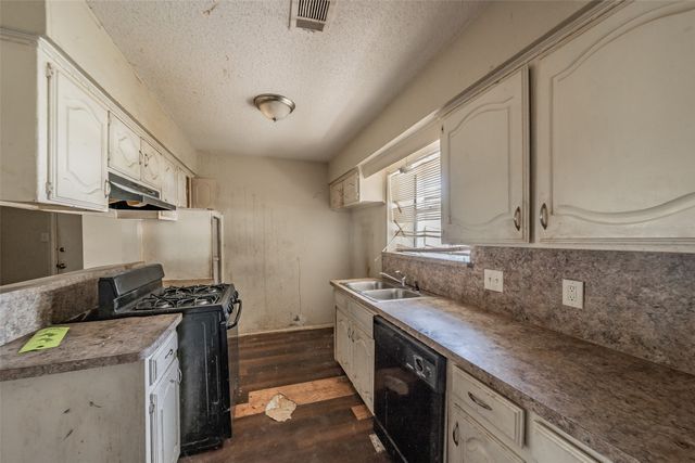 418 Longworth Boulevard, Duncanville, TX 75116