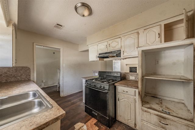 418 Longworth Boulevard, Duncanville, TX 75116
