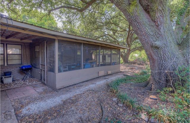 2608 Douglas Drive, Bossier City, LA 71111