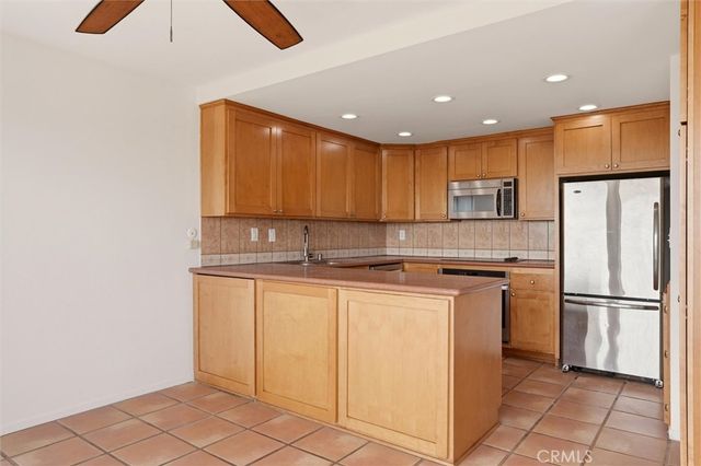 2910 S Peck Avenue 11, San Pedro, CA 90731