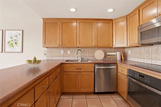 2910 S Peck Avenue 11, San Pedro, CA 90731