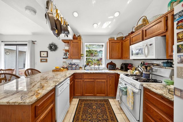 2216 Ellery Avenue, Clovis, CA 93611