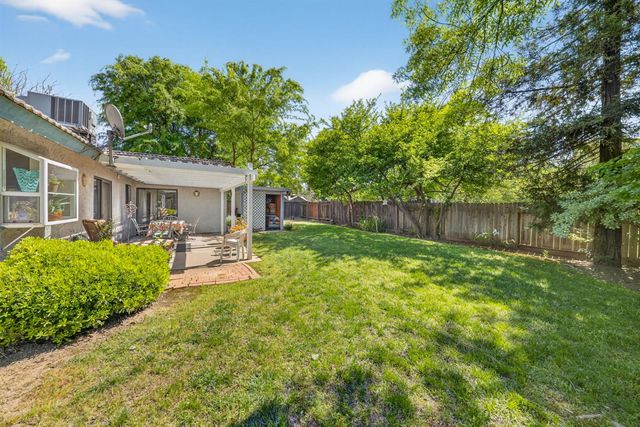 2216 Ellery Avenue, Clovis, CA 93611