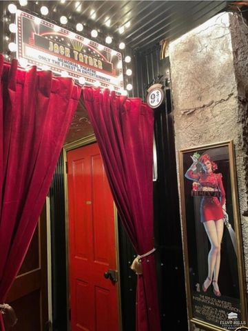 106 N Vine, Abilene, KS 67410