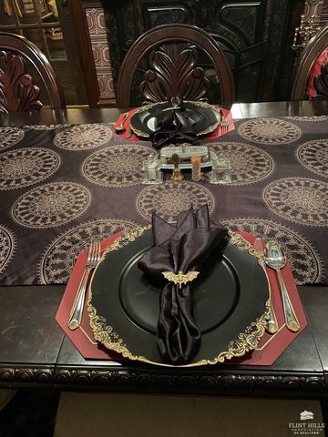 106 N Vine, Abilene, KS 67410