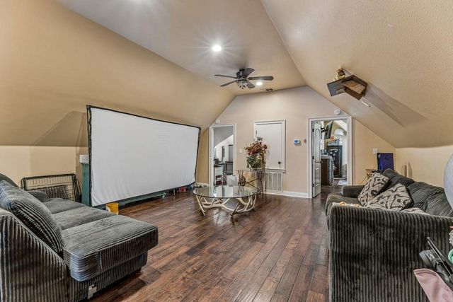 10111 Signal Hill RD, Austin, TX 78737