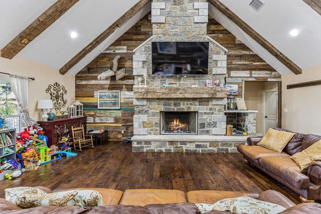 10111 Signal Hill RD, Austin, TX 78737