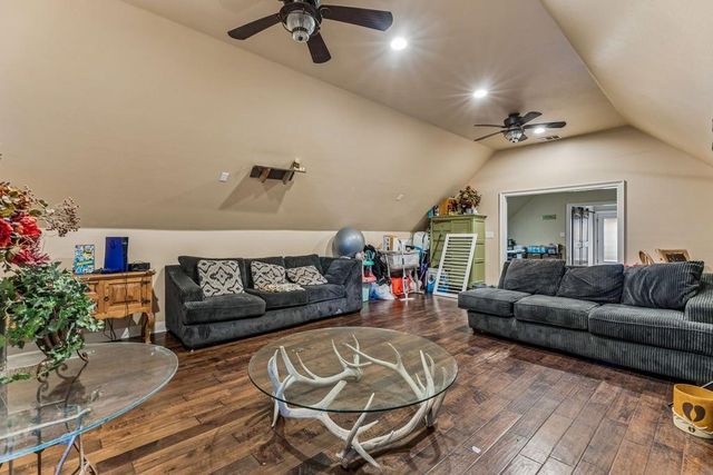 10111 Signal Hill RD, Austin, TX 78737