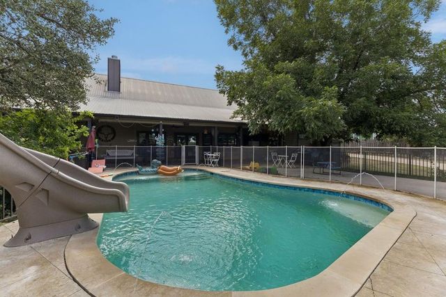 10111 Signal Hill RD, Austin, TX 78737