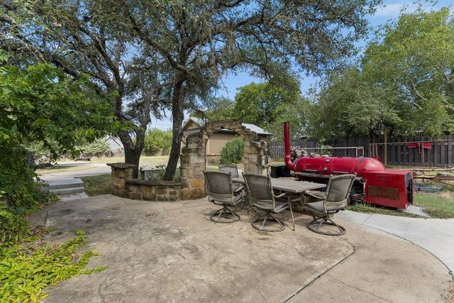 10111 Signal Hill RD, Austin, TX 78737