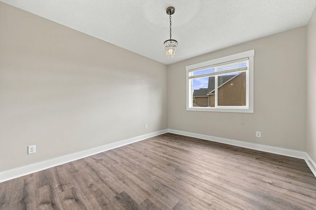 19317 Hilldale Avenue, Lakeville, MN 55044