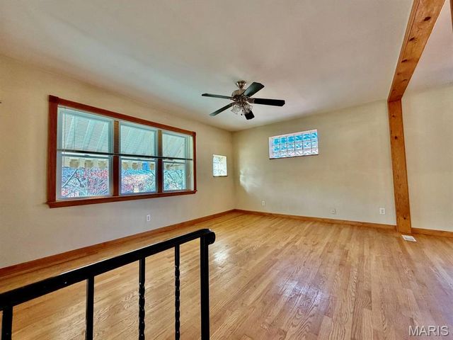 5477 Loughborough Avenue, St Louis, MO 63109