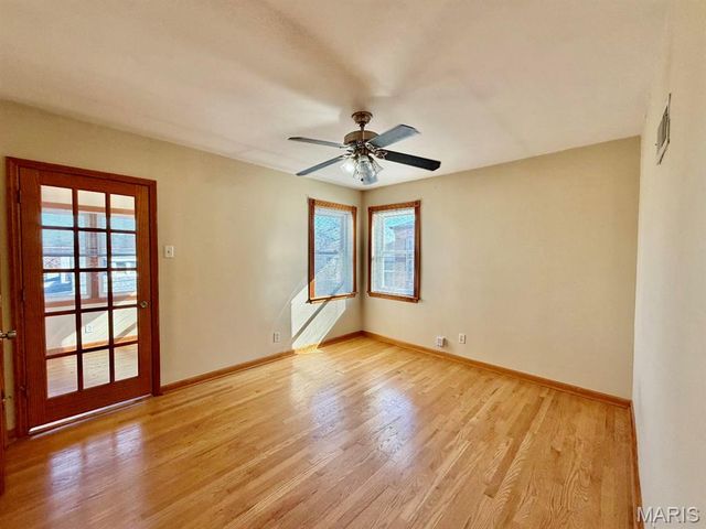 5477 Loughborough Avenue, St Louis, MO 63109