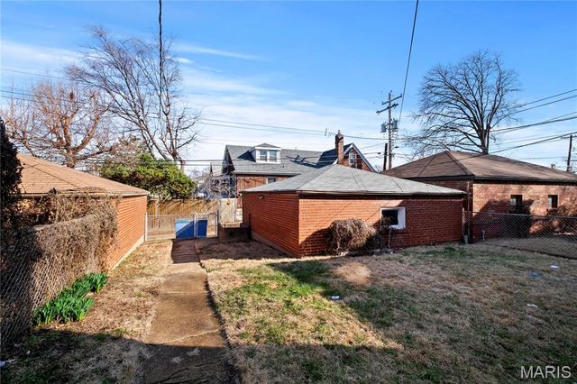 5477 Loughborough Avenue, St Louis, MO 63109