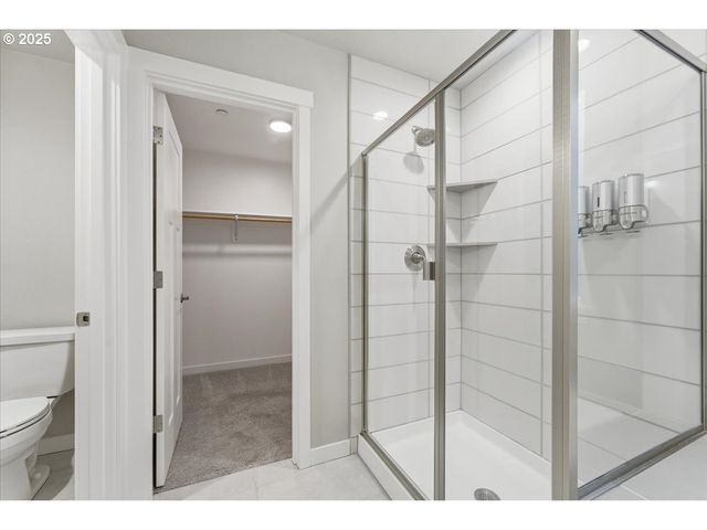 8565 Sw 176TH Ave, Beaverton, OR 97007