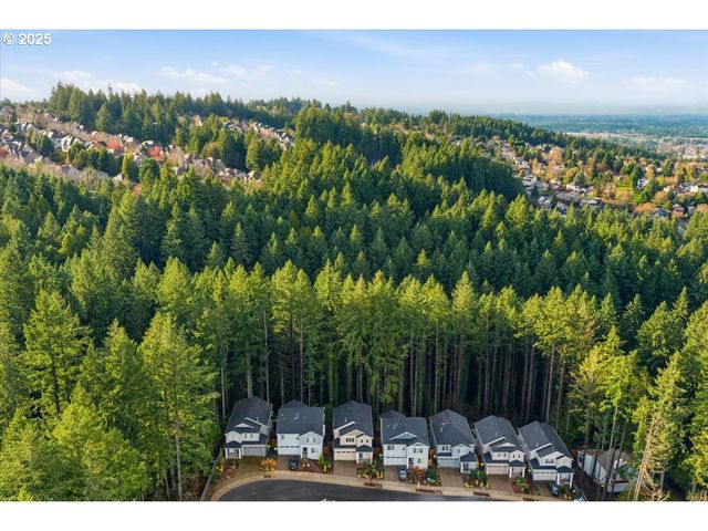 8565 Sw 176TH Ave, Beaverton, OR 97007