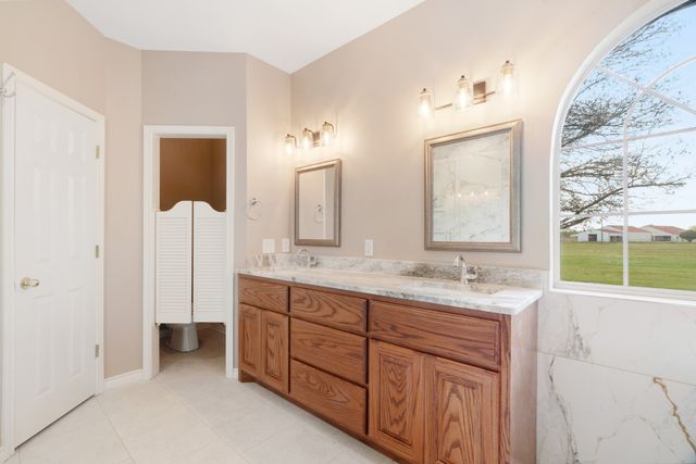 5804 Old Clarksville Road, Reno, TX 75416