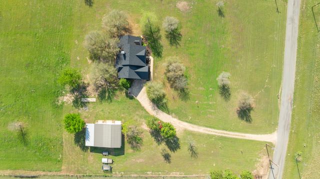 5804 Old Clarksville Road, Reno, TX 75416