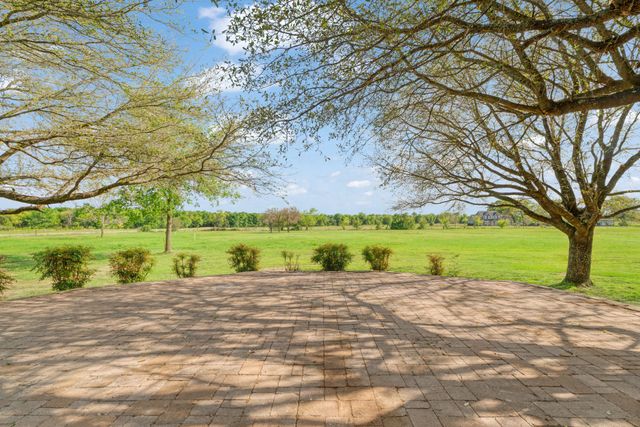 5804 Old Clarksville Road, Reno, TX 75416
