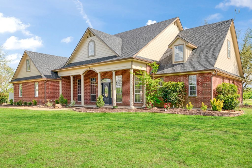 5804 Old Clarksville Road, Reno, TX 75416