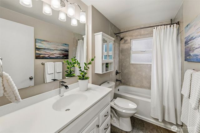 14805 Linden Avenue N, Shoreline, WA 98133