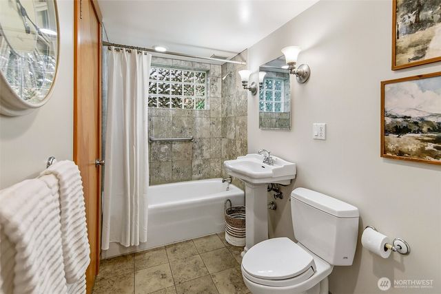 14805 Linden Avenue N, Shoreline, WA 98133