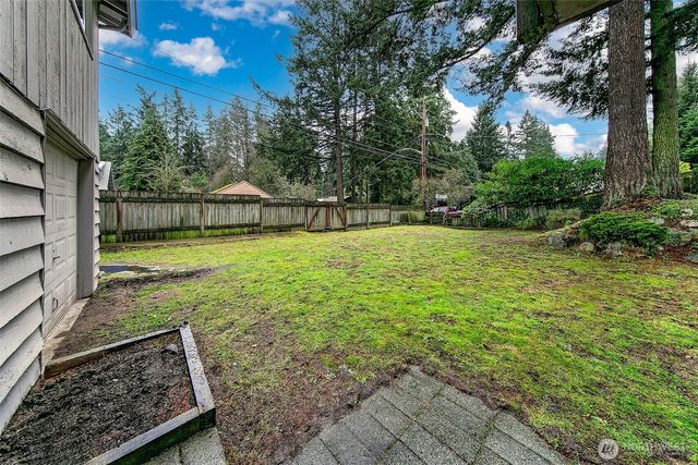14805 Linden Avenue N, Shoreline, WA 98133