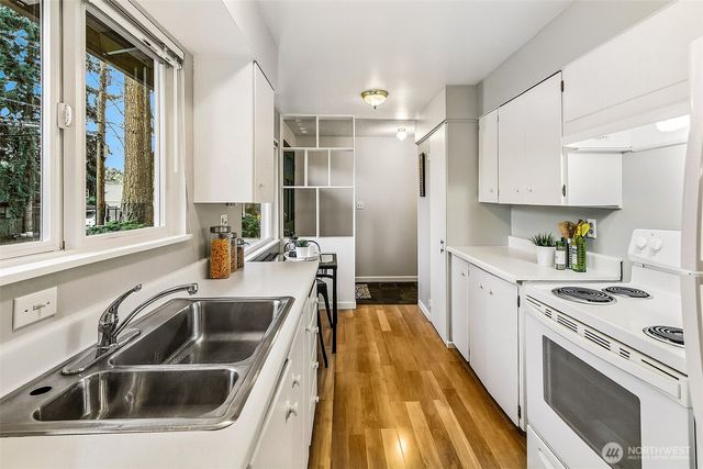 14805 Linden Avenue N, Shoreline, WA 98133