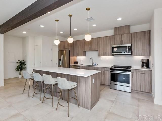 175 The Riv, Palm Springs, CA 92262