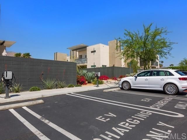 175 The Riv, Palm Springs, CA 92262