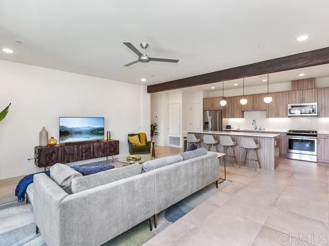 175 The Riv, Palm Springs, CA 92262