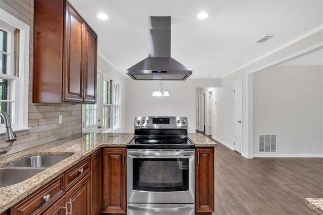 7025 Carolyn Circle, Lithia Springs, GA 30122