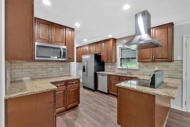 7025 Carolyn Circle, Lithia Springs, GA 30122
