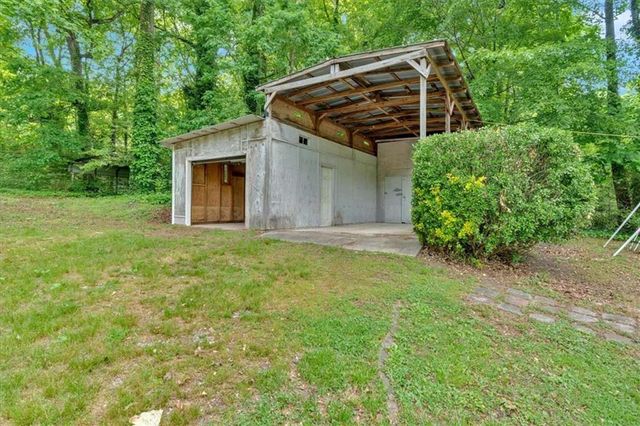 7025 Carolyn Circle, Lithia Springs, GA 30122