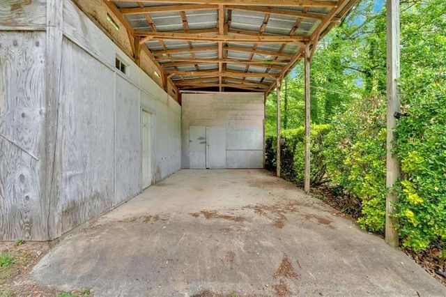 7025 Carolyn Circle, Lithia Springs, GA 30122