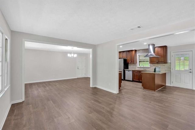 7025 Carolyn Circle, Lithia Springs, GA 30122