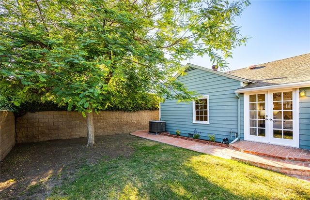 1026 W 19th Street, Santa Ana, CA 92706