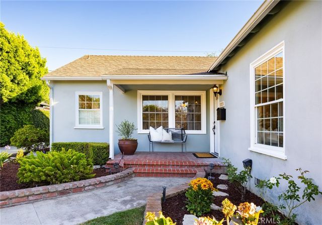 1026 W 19th Street, Santa Ana, CA 92706