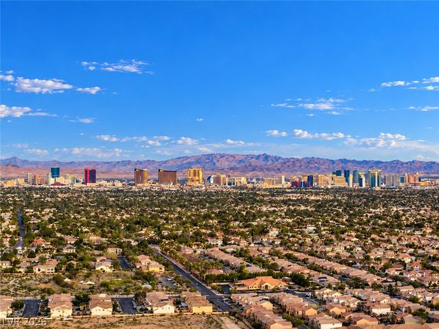 2750 South DURANGO Drive 2122, Las Vegas, NV 89117