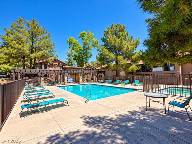 2750 South DURANGO Drive 2122, Las Vegas, NV 89117