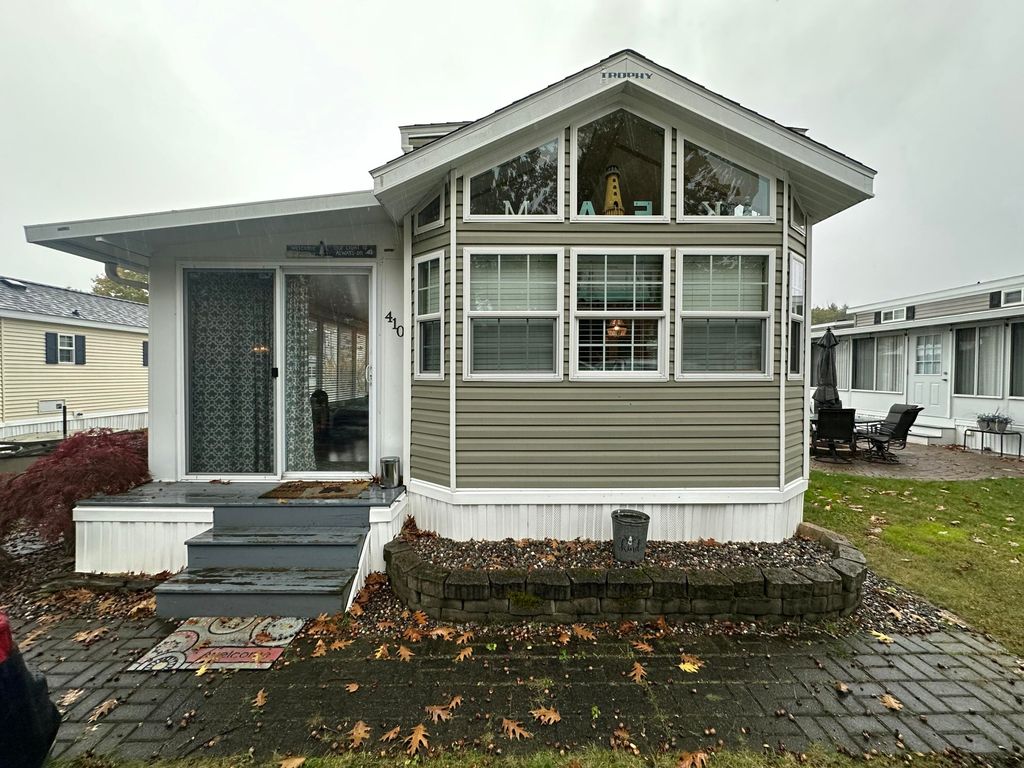 23 College Drive 410, Wells, ME 04090 — exterior