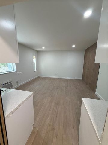 7734 Abbott Avenue 101, Miami Beach, FL 33141