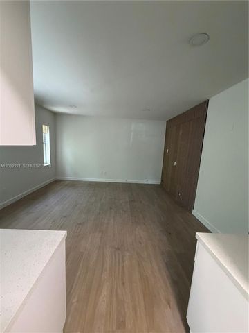 7734 Abbott Avenue 101, Miami Beach, FL 33141
