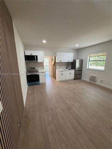 7734 Abbott Avenue 101, Miami Beach, FL 33141